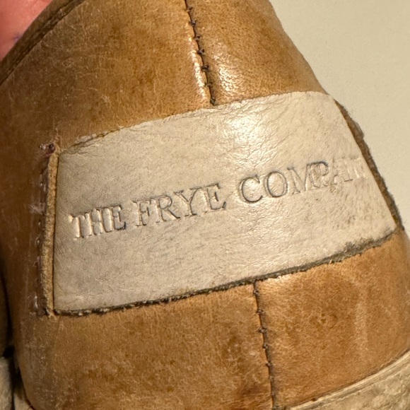 Vintage FRYE Brown Leather Slip On Aged WORN Women’s 6.5 M Shoes - Picture 8 of 9